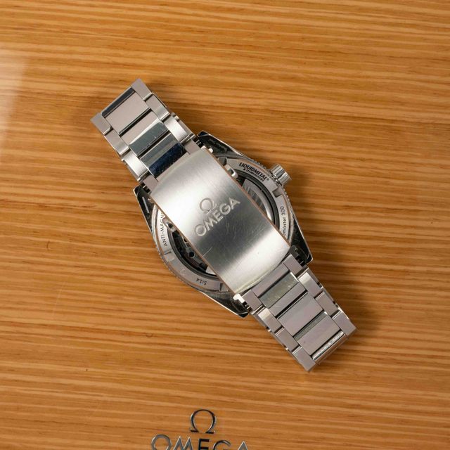 Omega Seamaster 300 233.30.41.21.01.001 Image 3